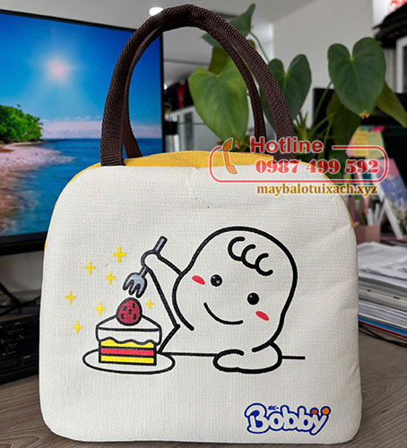 tui giu nhiet in logo Bobby qua tang tui giu nhiet in logo Bobby qua tang